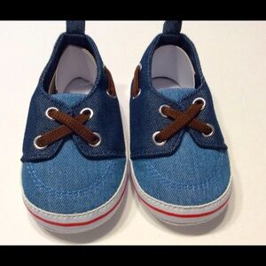 Nwot baby boy crib shoes 0-6 months Rene rofe